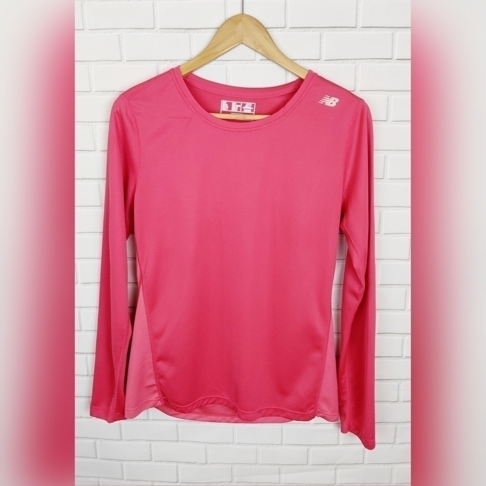 New balance‎ Coral Pink Two Tone Training Shirt
M